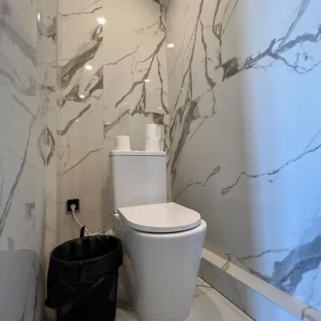 Panoramic Balcony Apartman Varsó